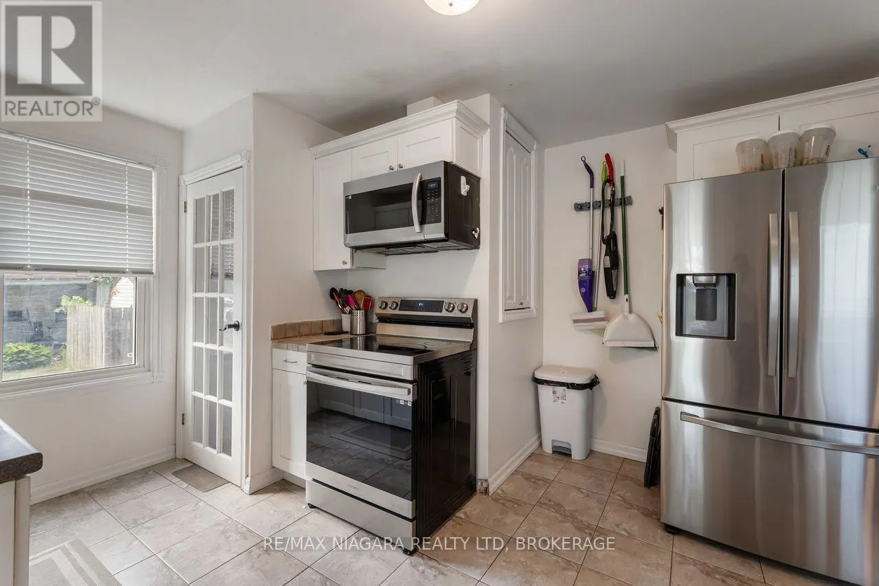 107 OAKDALE AVENUE