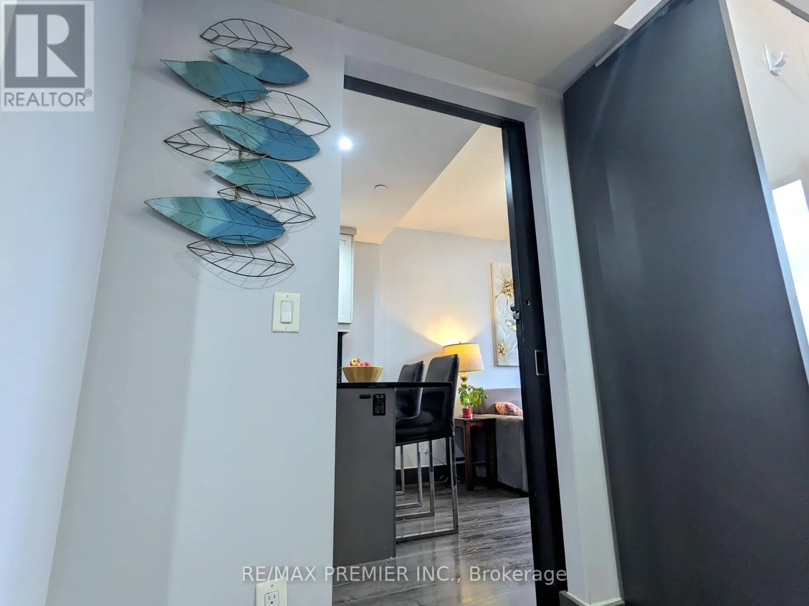 S803 - 330 PHILLIP STREET