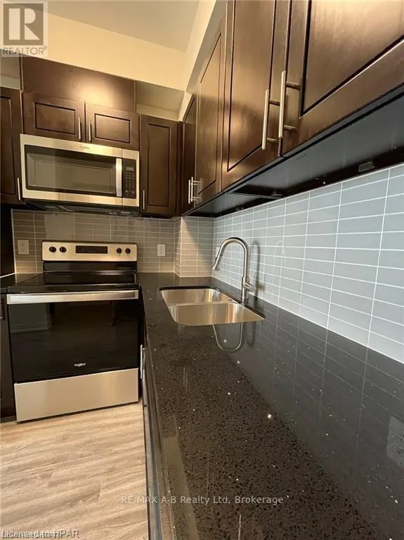 1411 - 128 KING STREET N, #1411