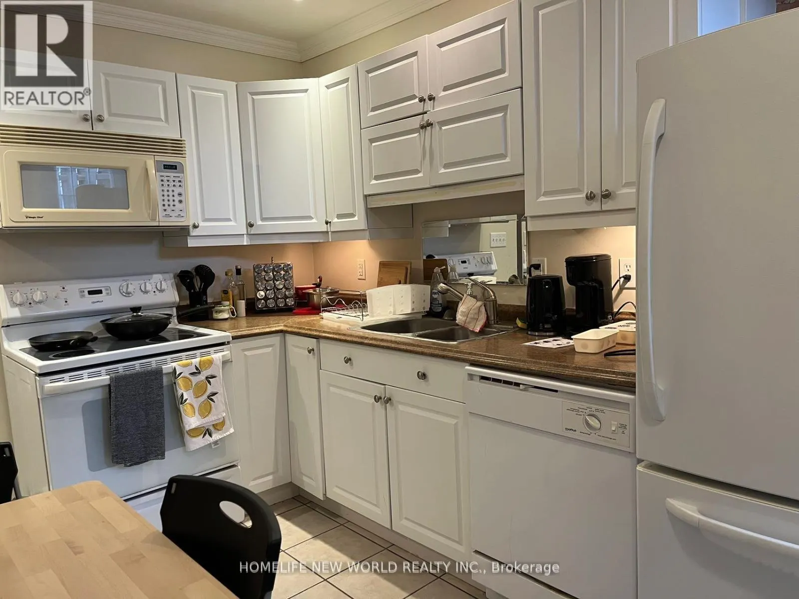 501 - 79 KING STREET W