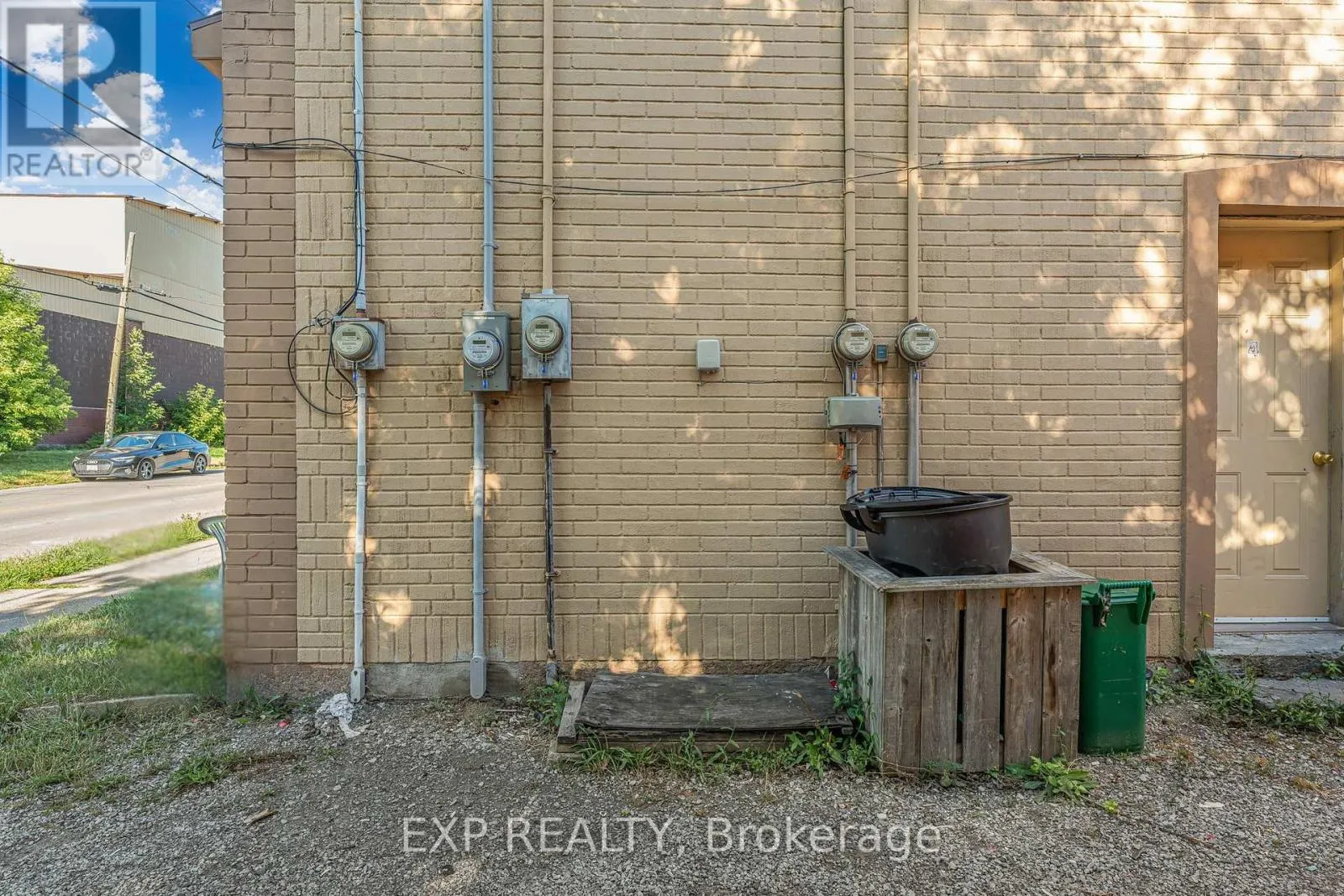 4553 FERGUSON STREET