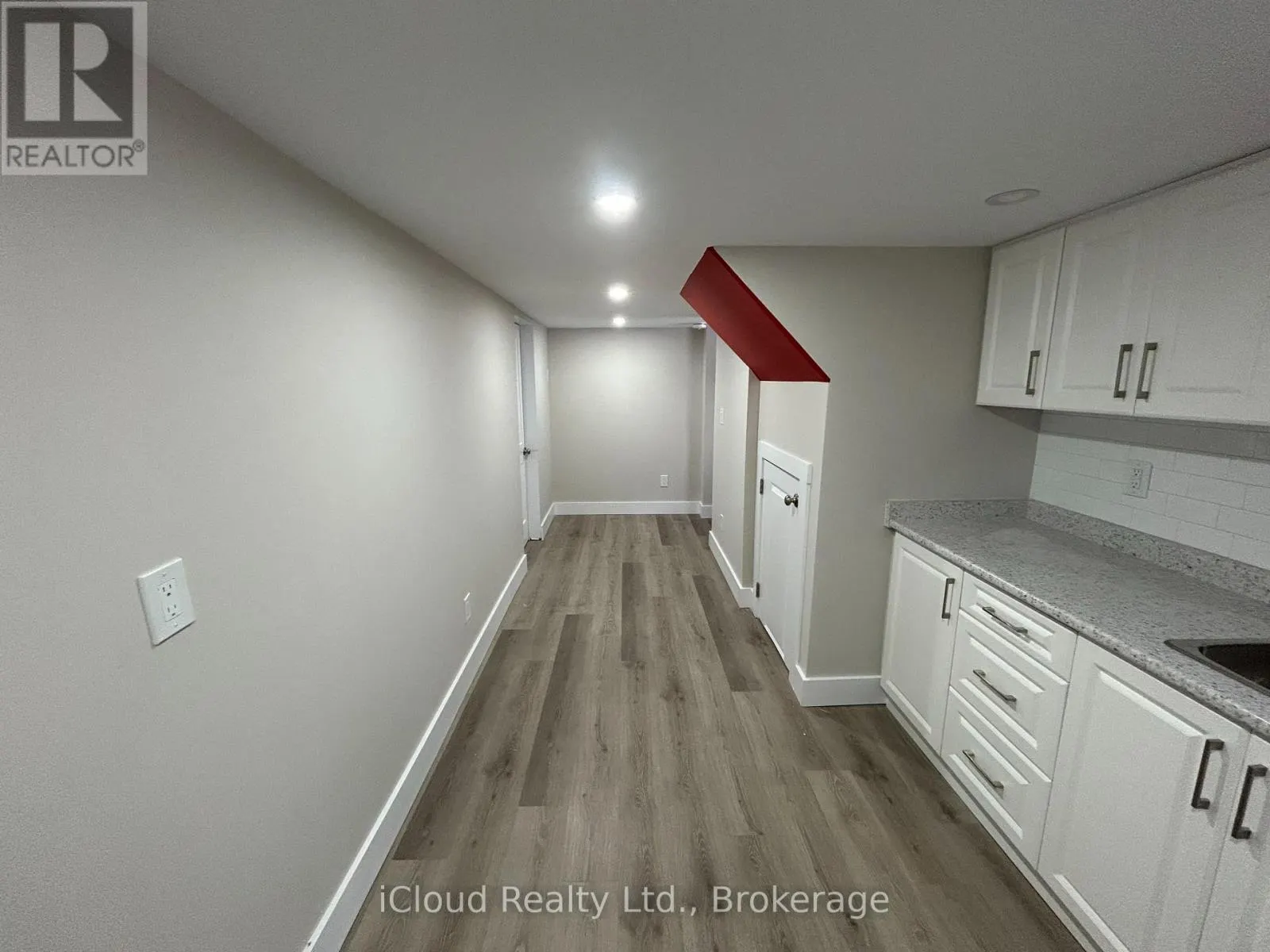 UNIT 1 - 152 WEBER STREET E