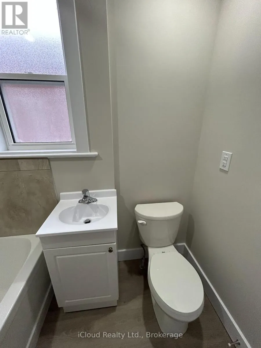 UNIT 1 - 152 WEBER STREET E