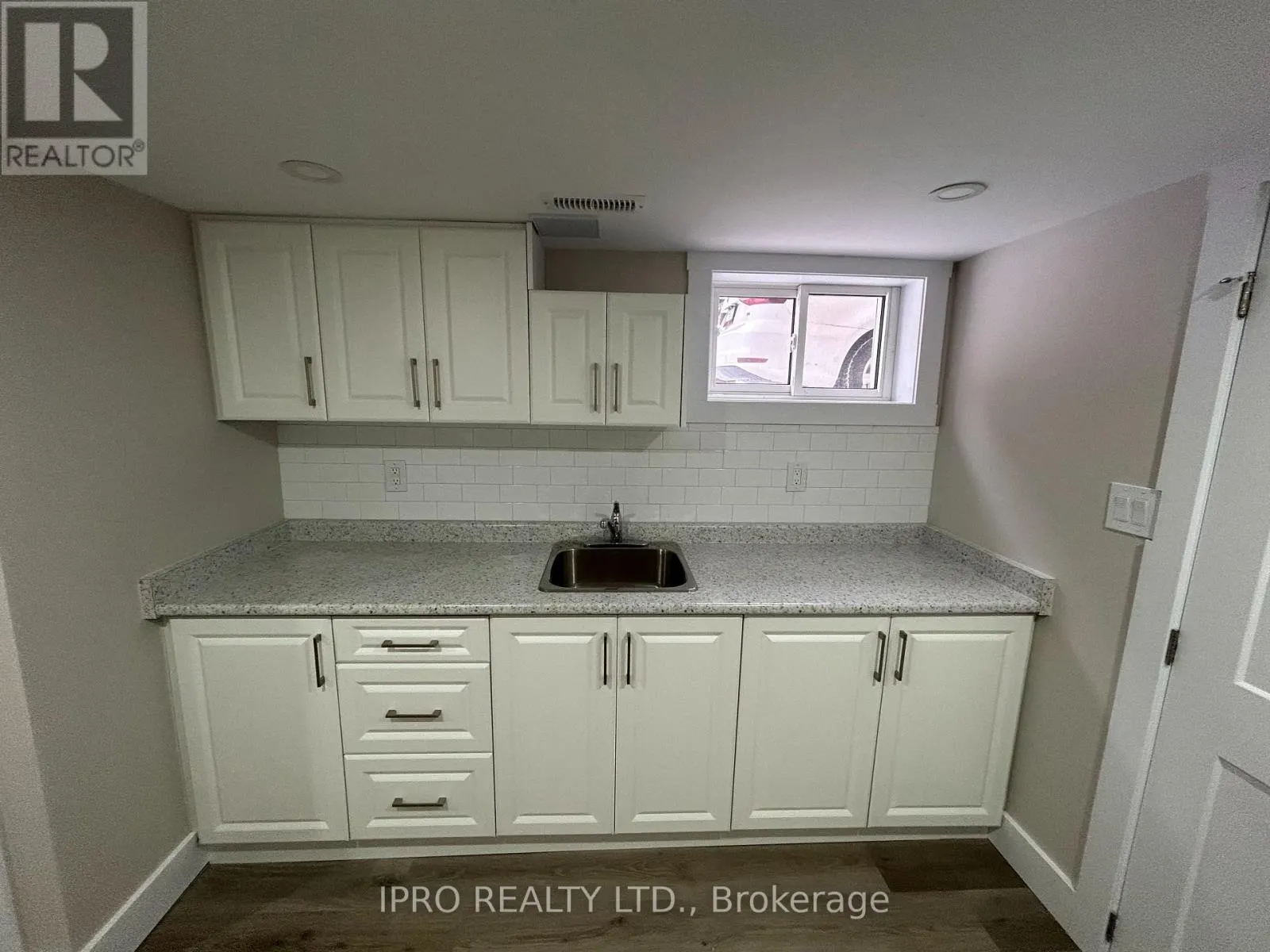 UNIT 1 - 152 WEBER STREET E