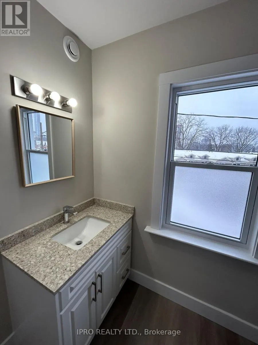UNIT 2 - 152 WEBER STREET E