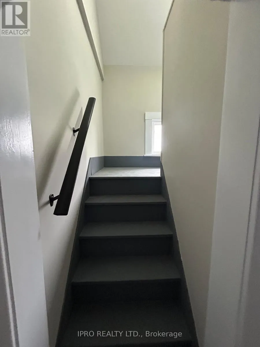 UNIT 2 - 152 WEBER STREET E
