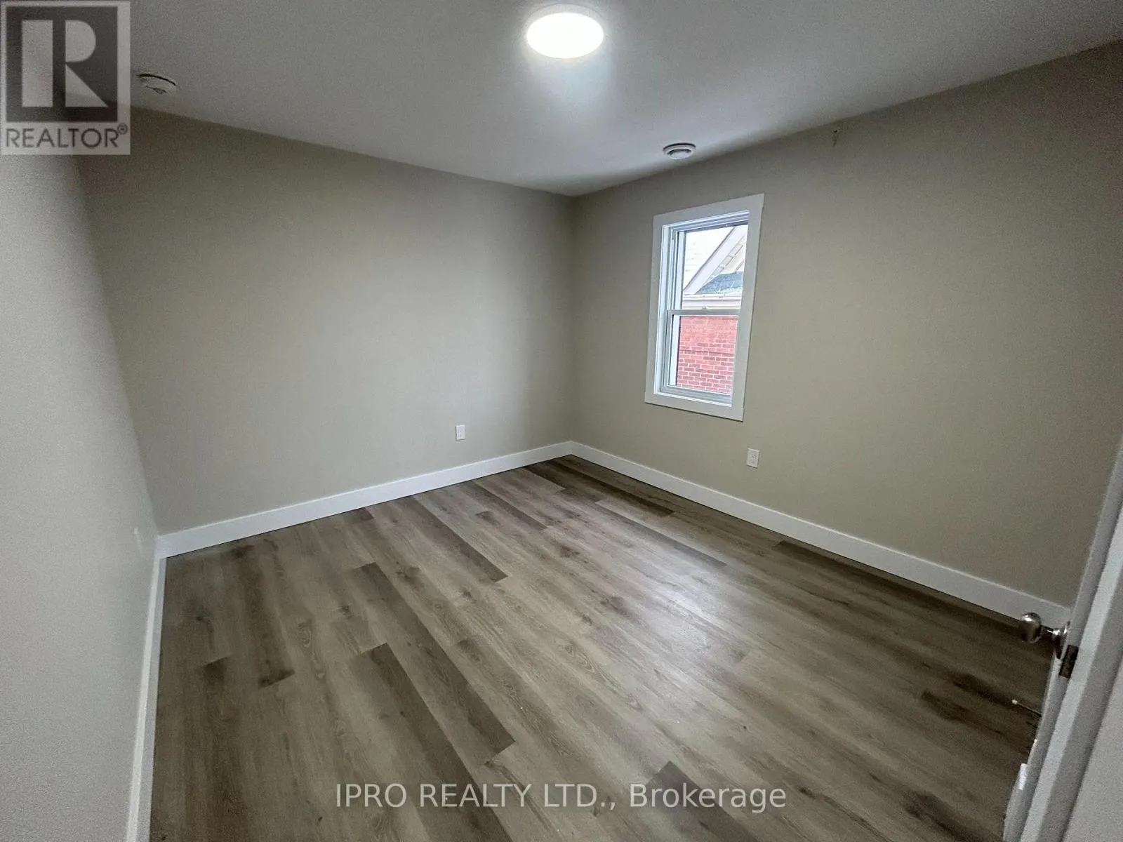 UNIT 2 - 152 WEBER STREET E