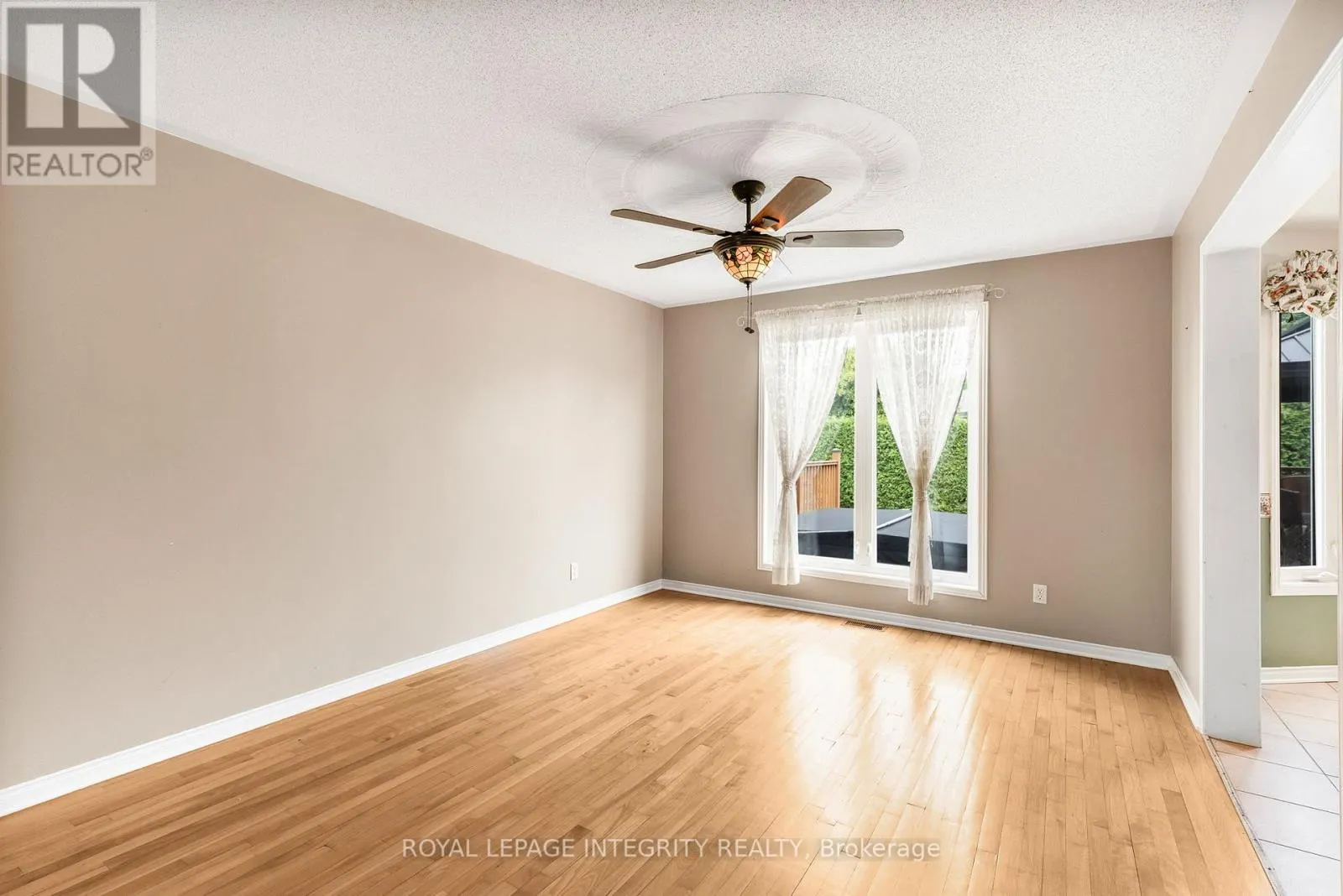 1659 TOULOUSE CRESCENT