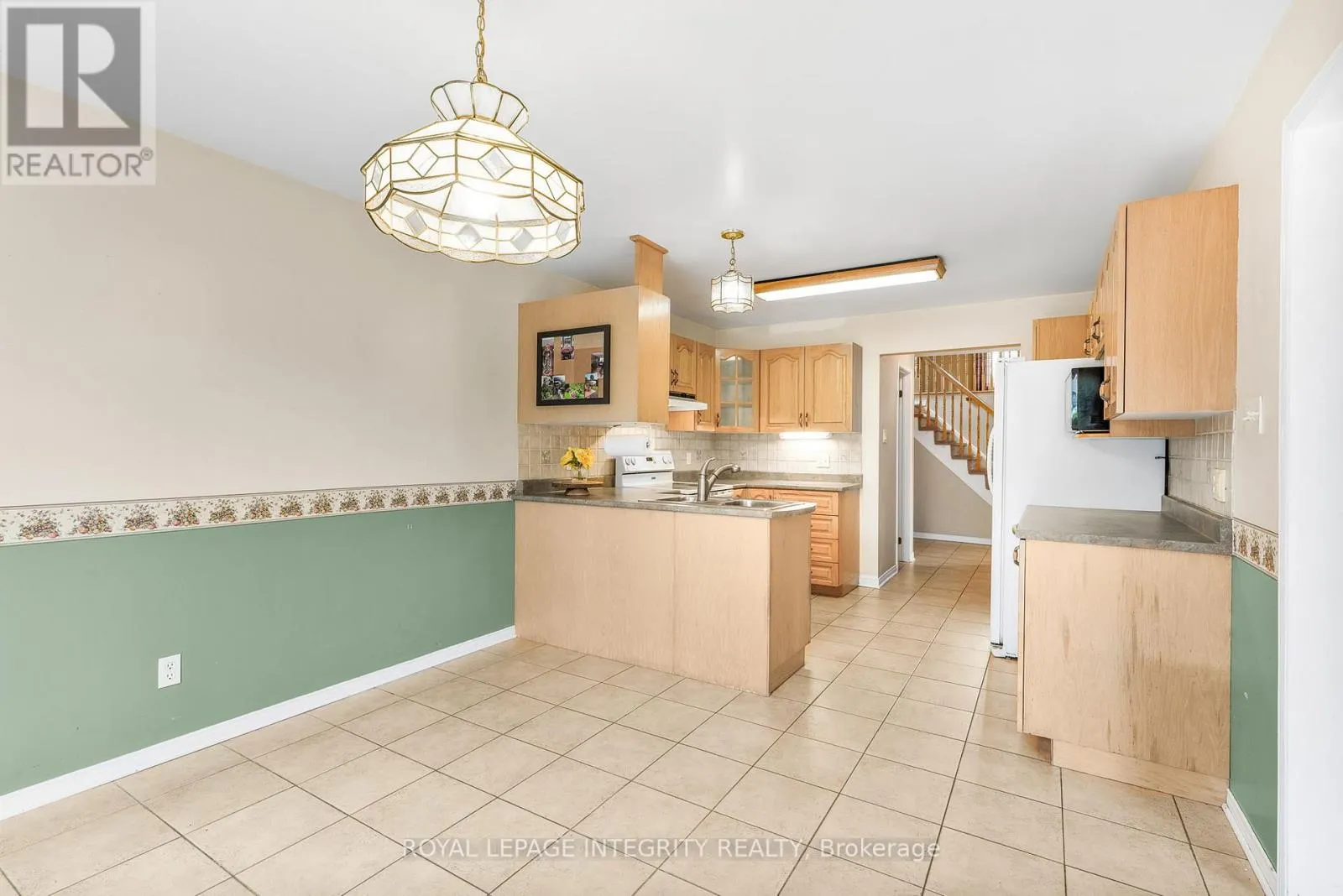 1659 TOULOUSE CRESCENT
