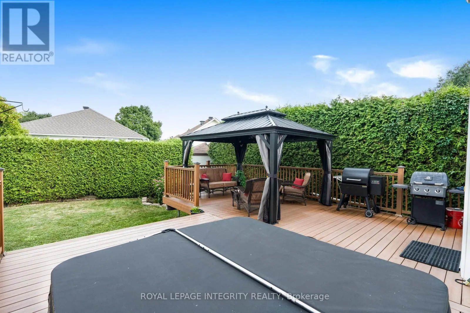 1659 TOULOUSE CRESCENT