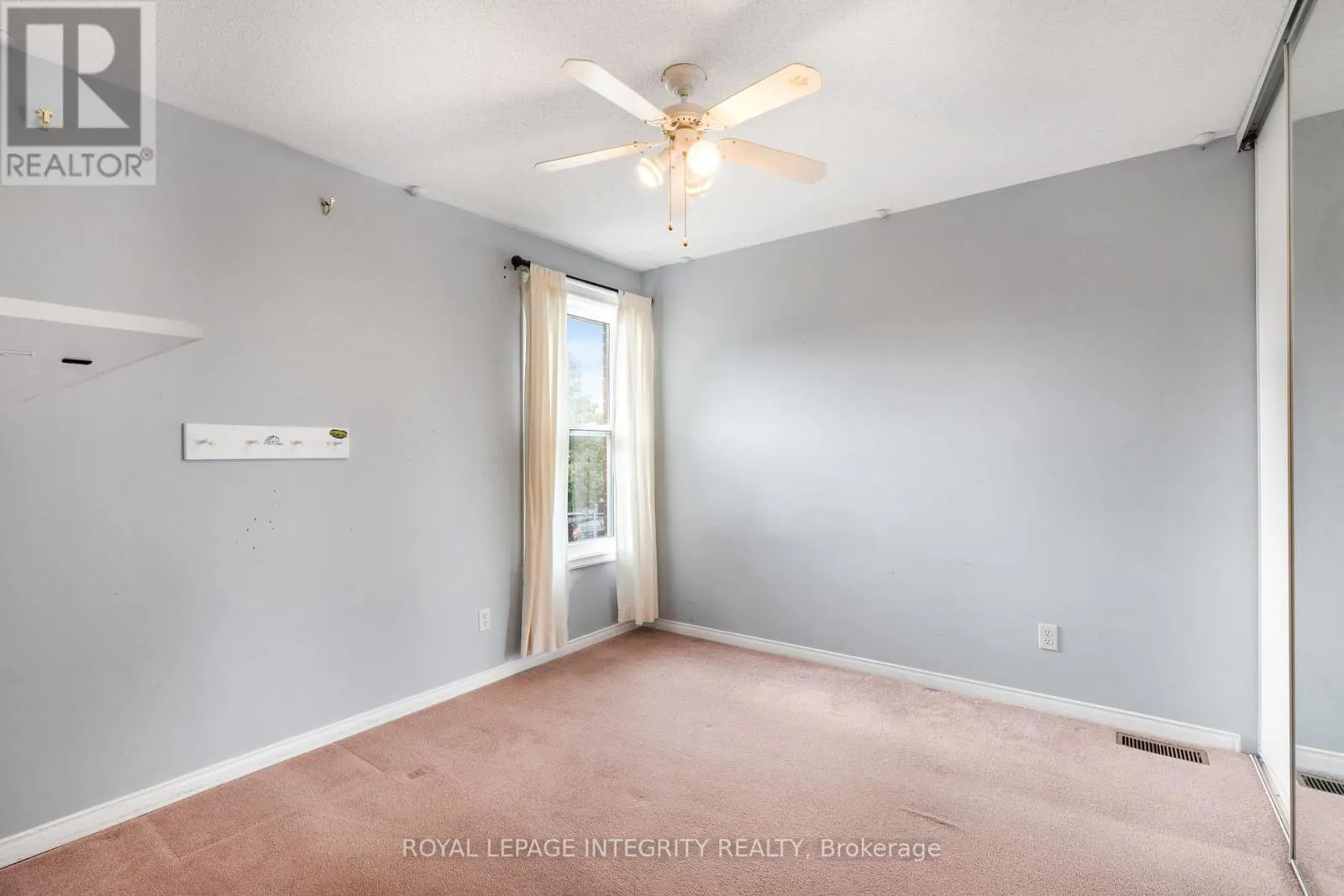 1659 TOULOUSE CRESCENT