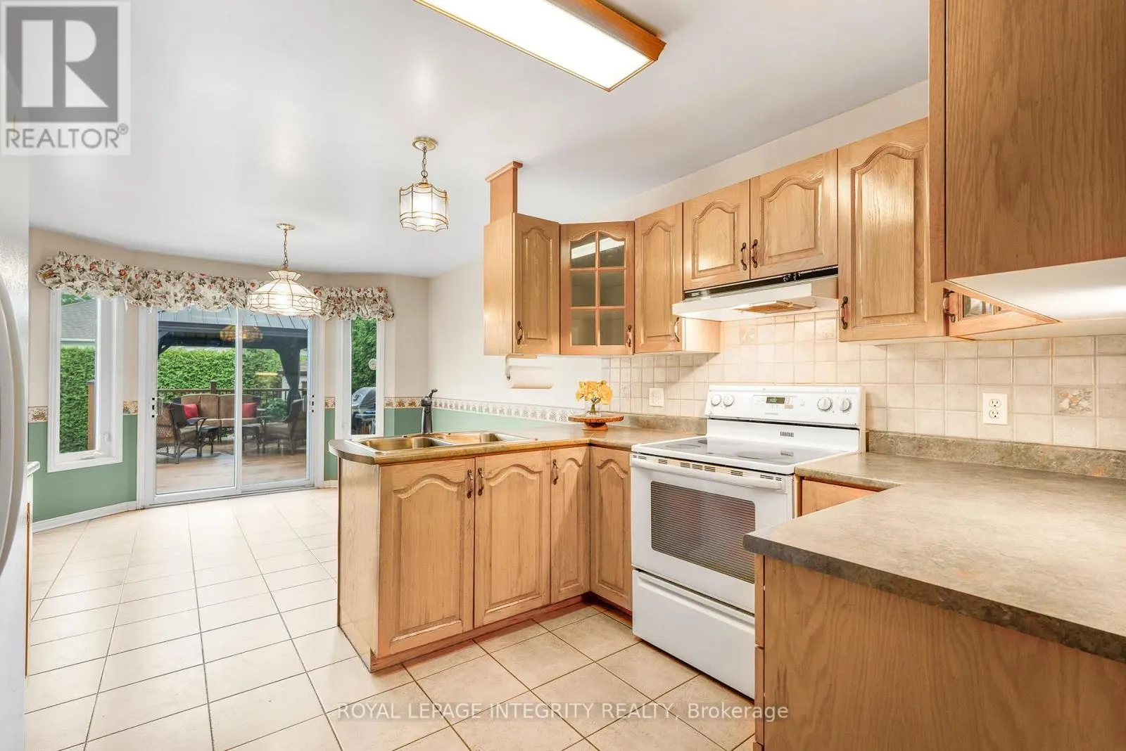 1659 TOULOUSE CRESCENT