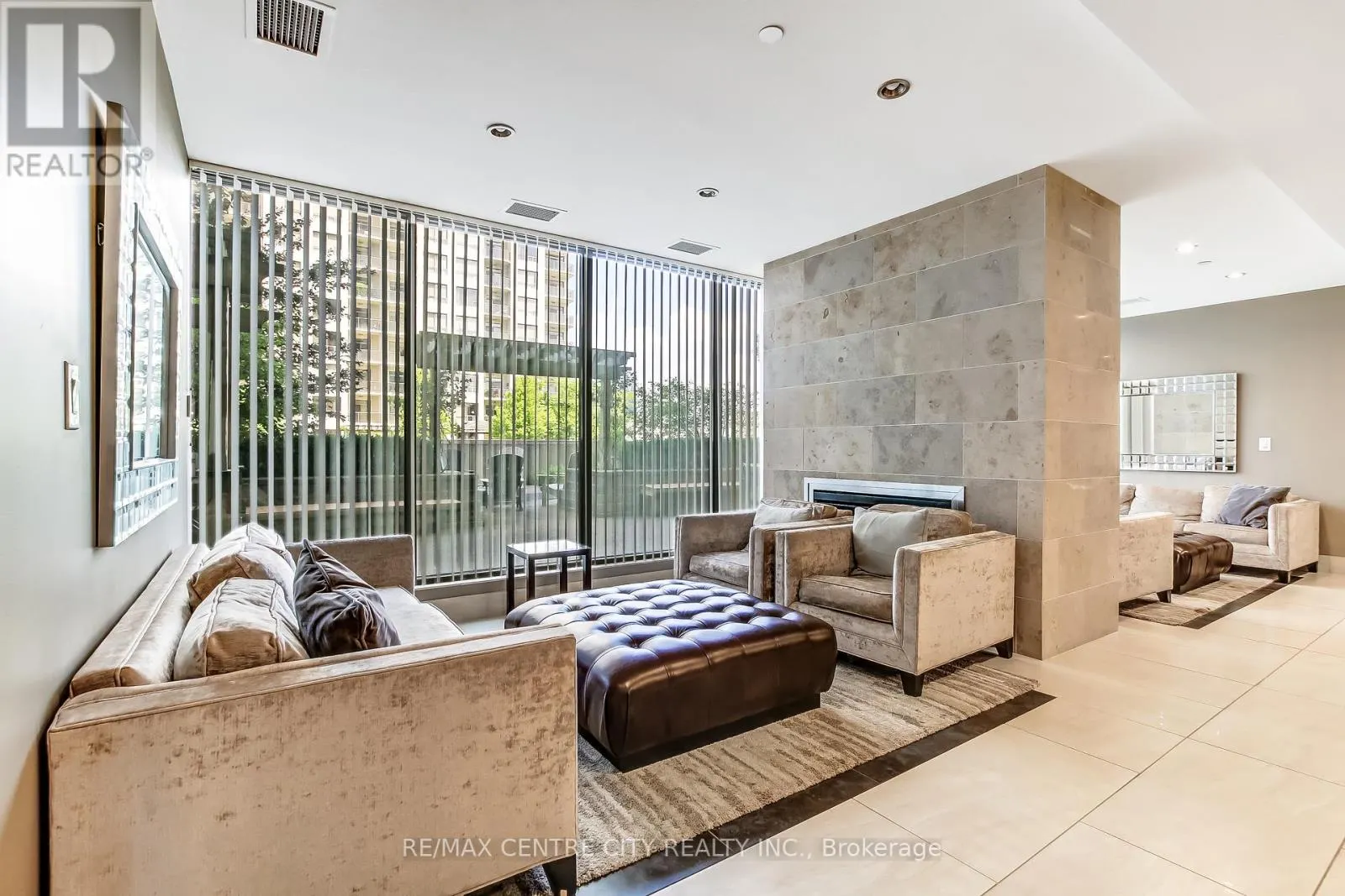 2401 - 330 RIDOUT STREET N, #2401