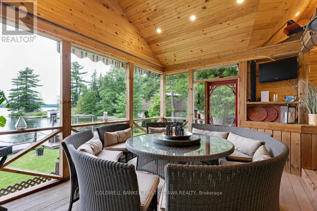 4712 BRITON HOUGHTON BAY ROAD