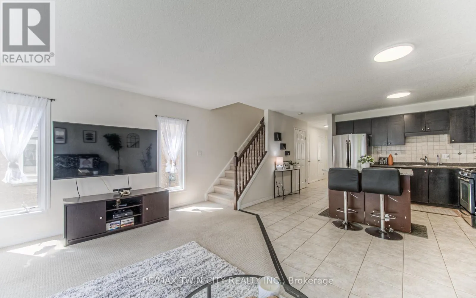 1332 COUNTRYSTONE DRIVE
