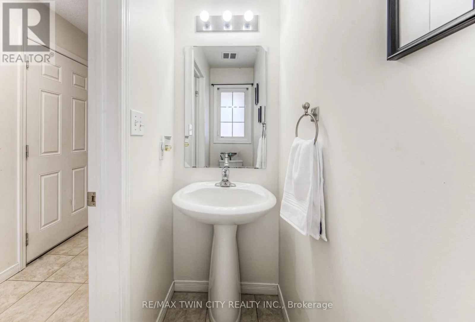 1332 COUNTRYSTONE DRIVE