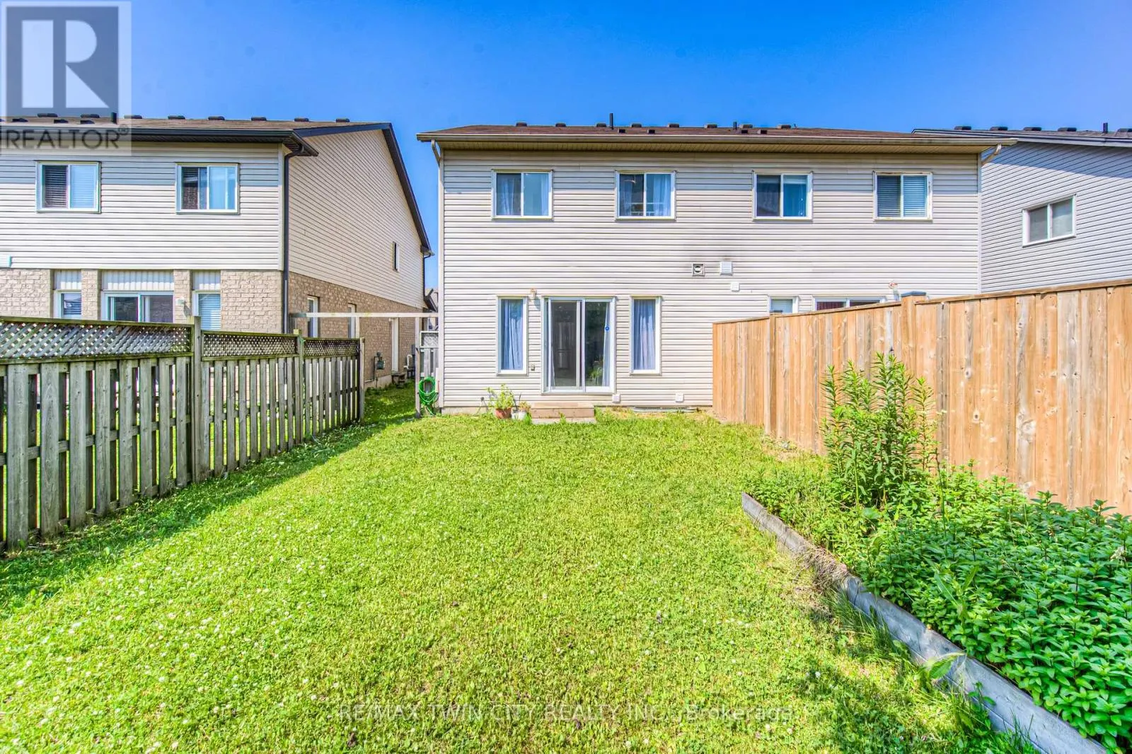 1332 COUNTRYSTONE DRIVE