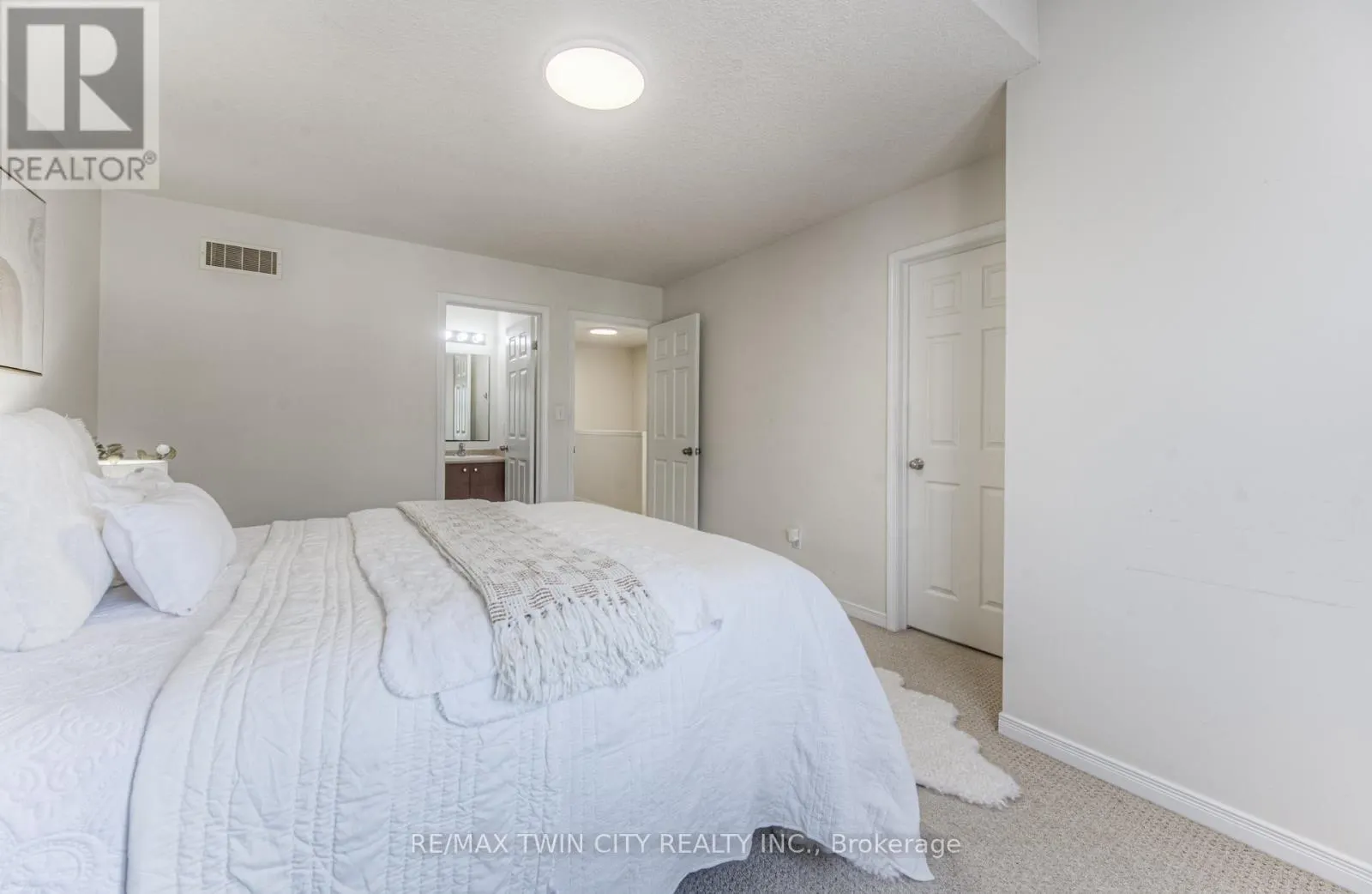 1332 COUNTRYSTONE DRIVE