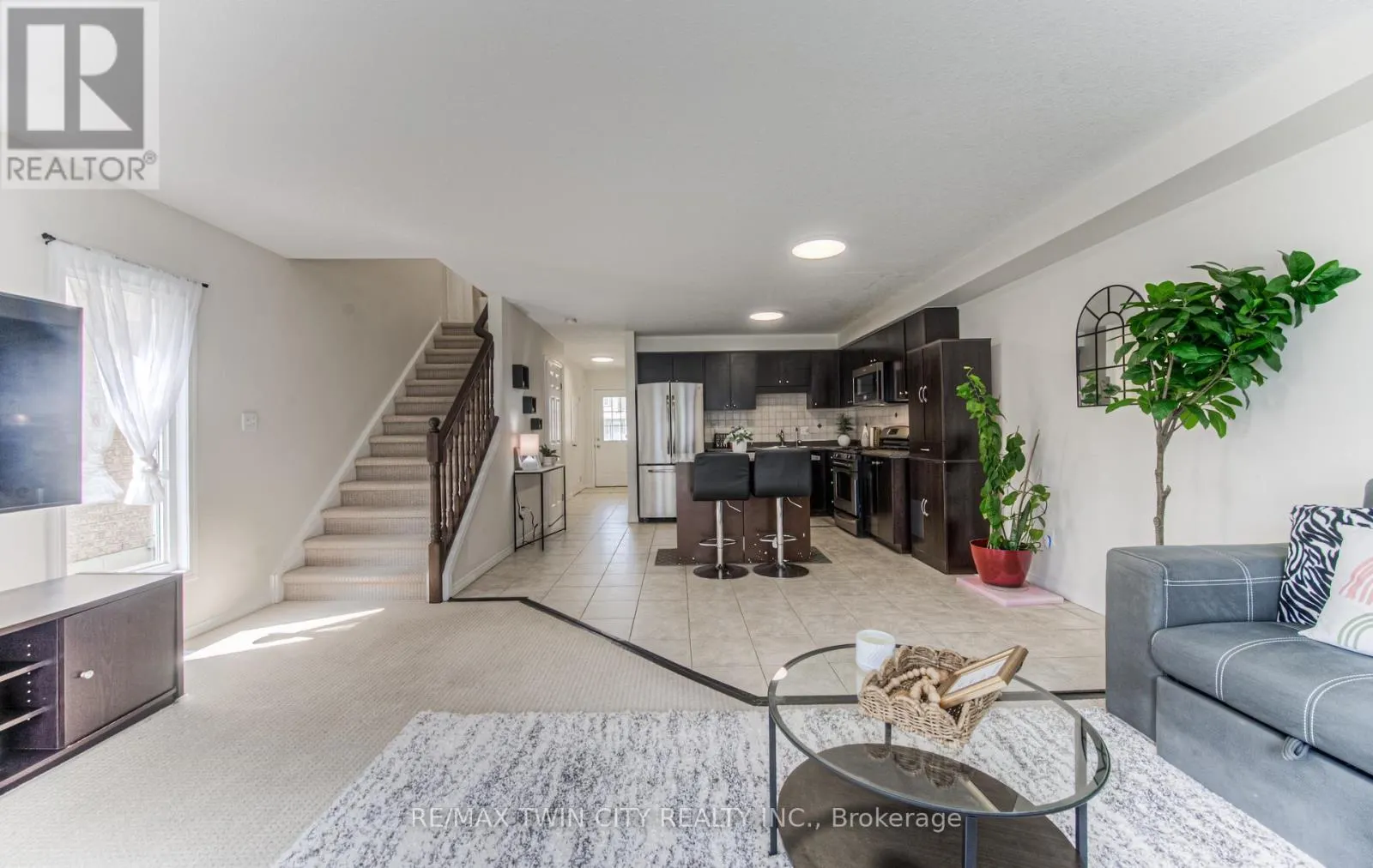 1332 COUNTRYSTONE DRIVE