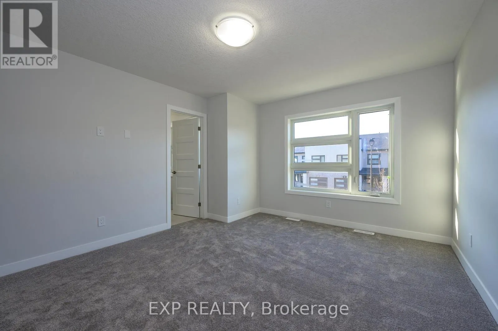 83 - 3380 SINGLETON AVENUE, #83