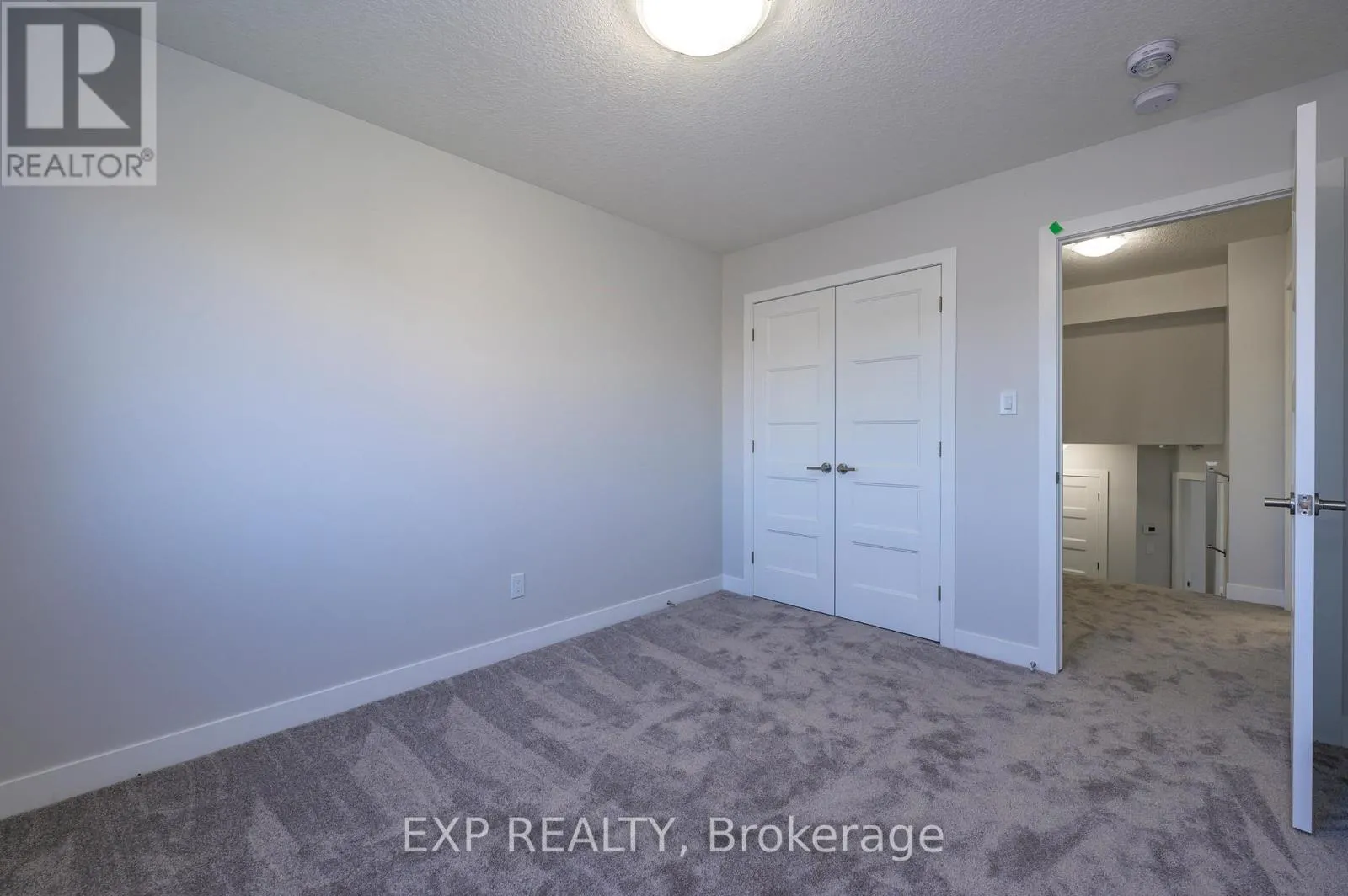 83 - 3380 SINGLETON AVENUE, #83