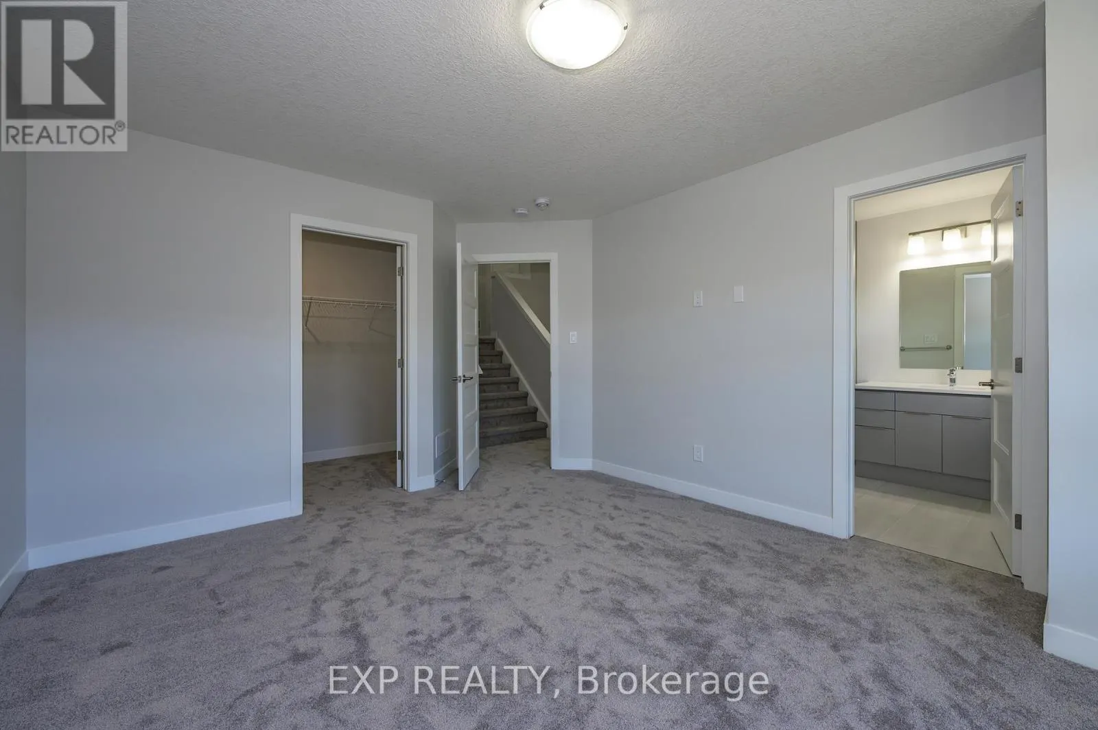 83 - 3380 SINGLETON AVENUE, #83