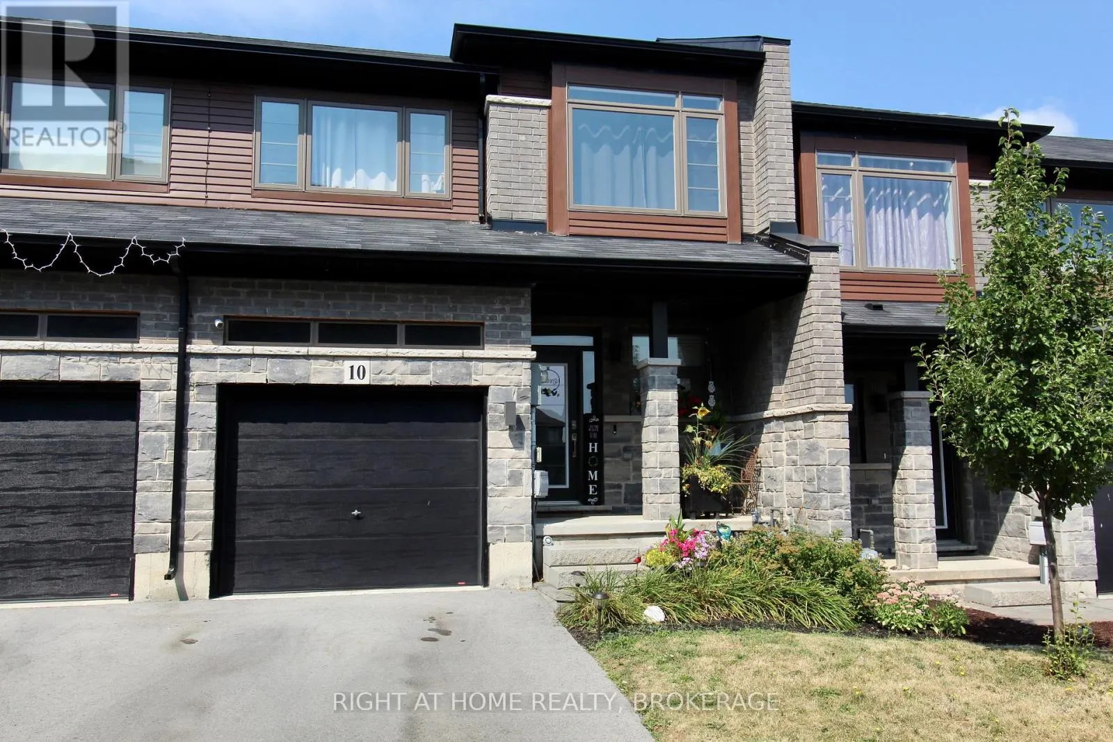 10 - 5080 CONNOR DRIVE, #10