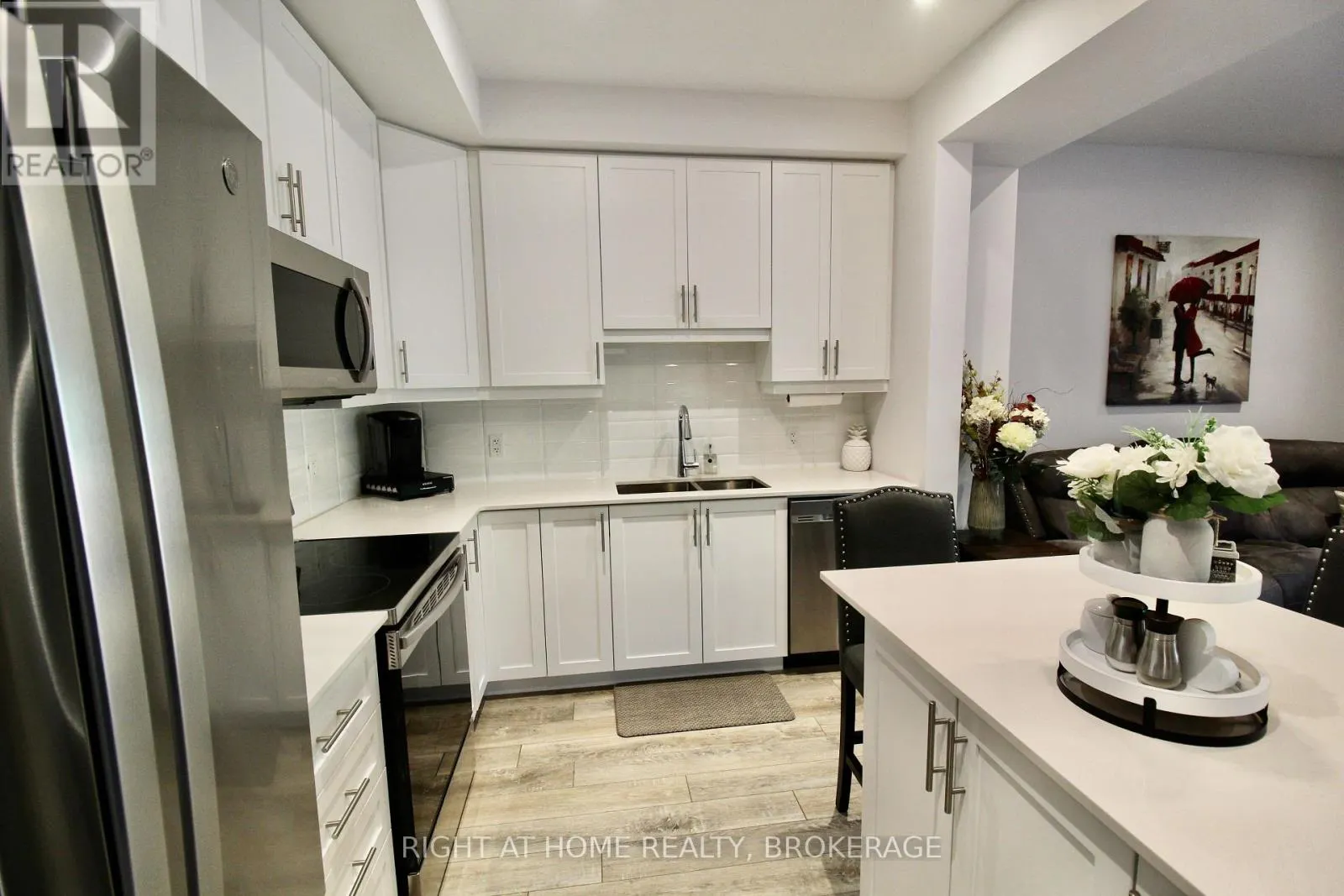 10 - 5080 CONNOR DRIVE, #10