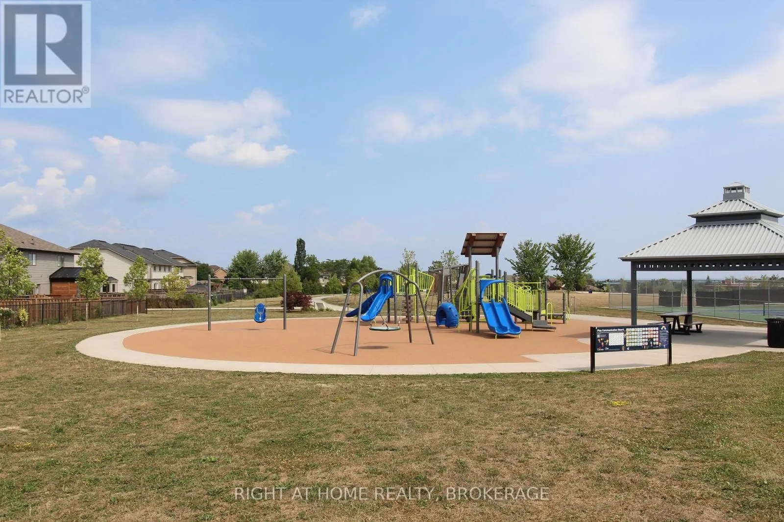10 - 5080 CONNOR DRIVE, #10