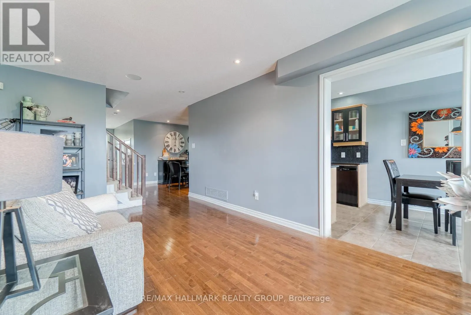 228 EYE BRIGHT CRESCENT