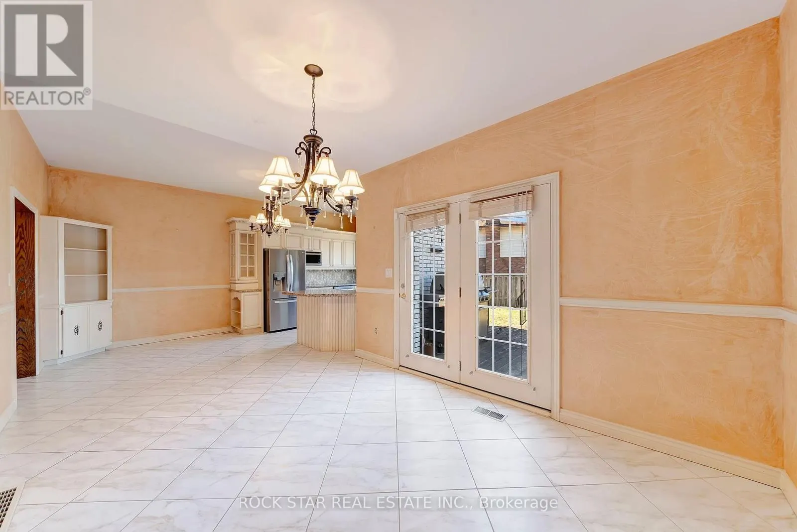 7105 YORK DRIVE