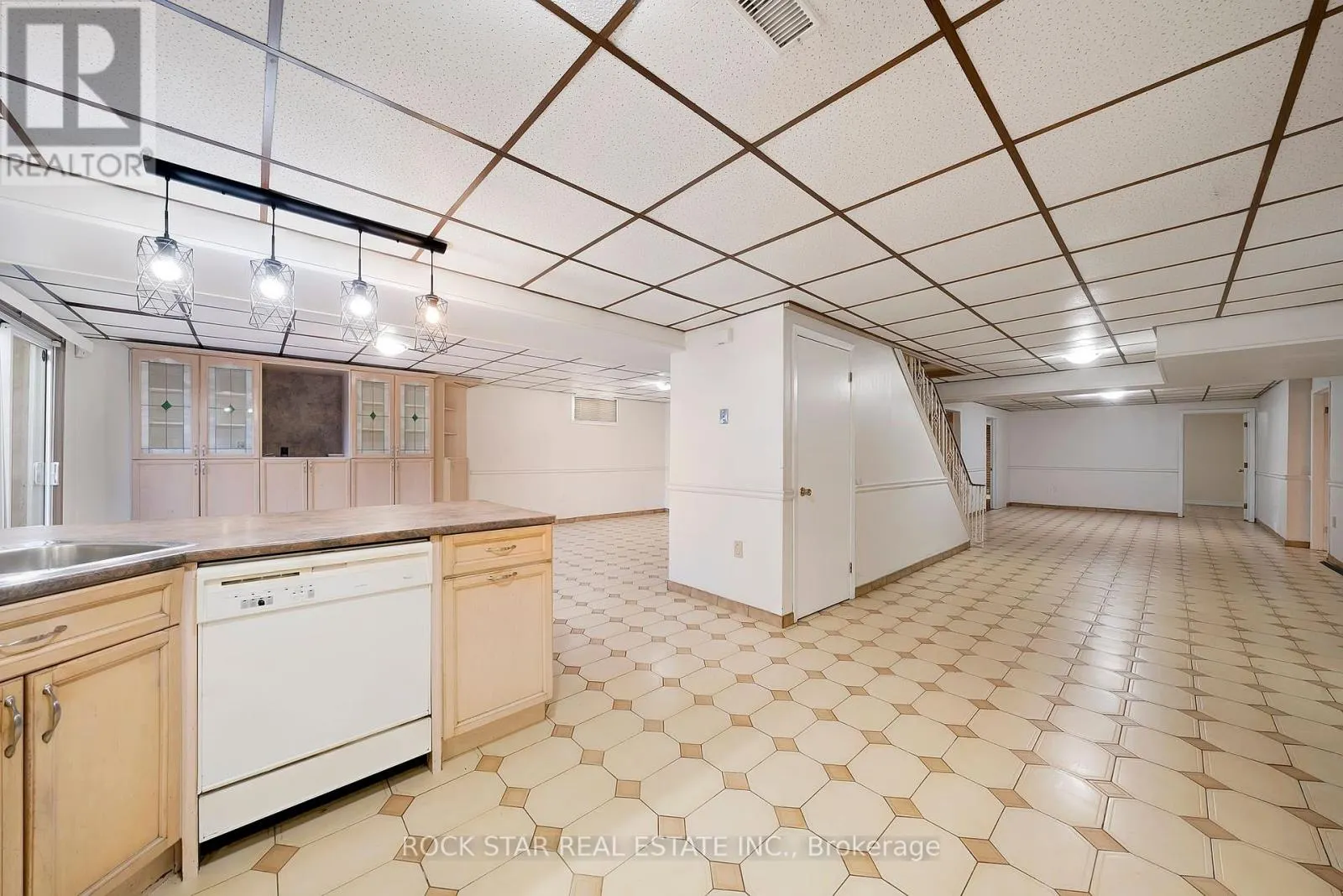 7105 YORK DRIVE