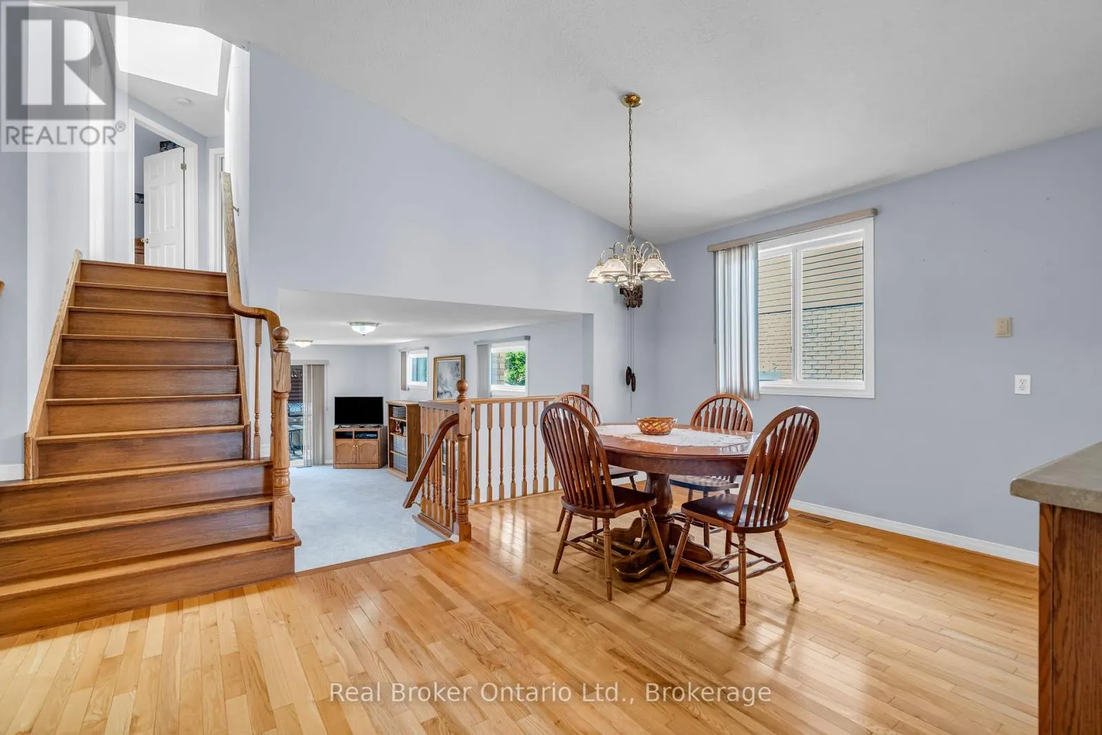 37 BORLAND DRIVE