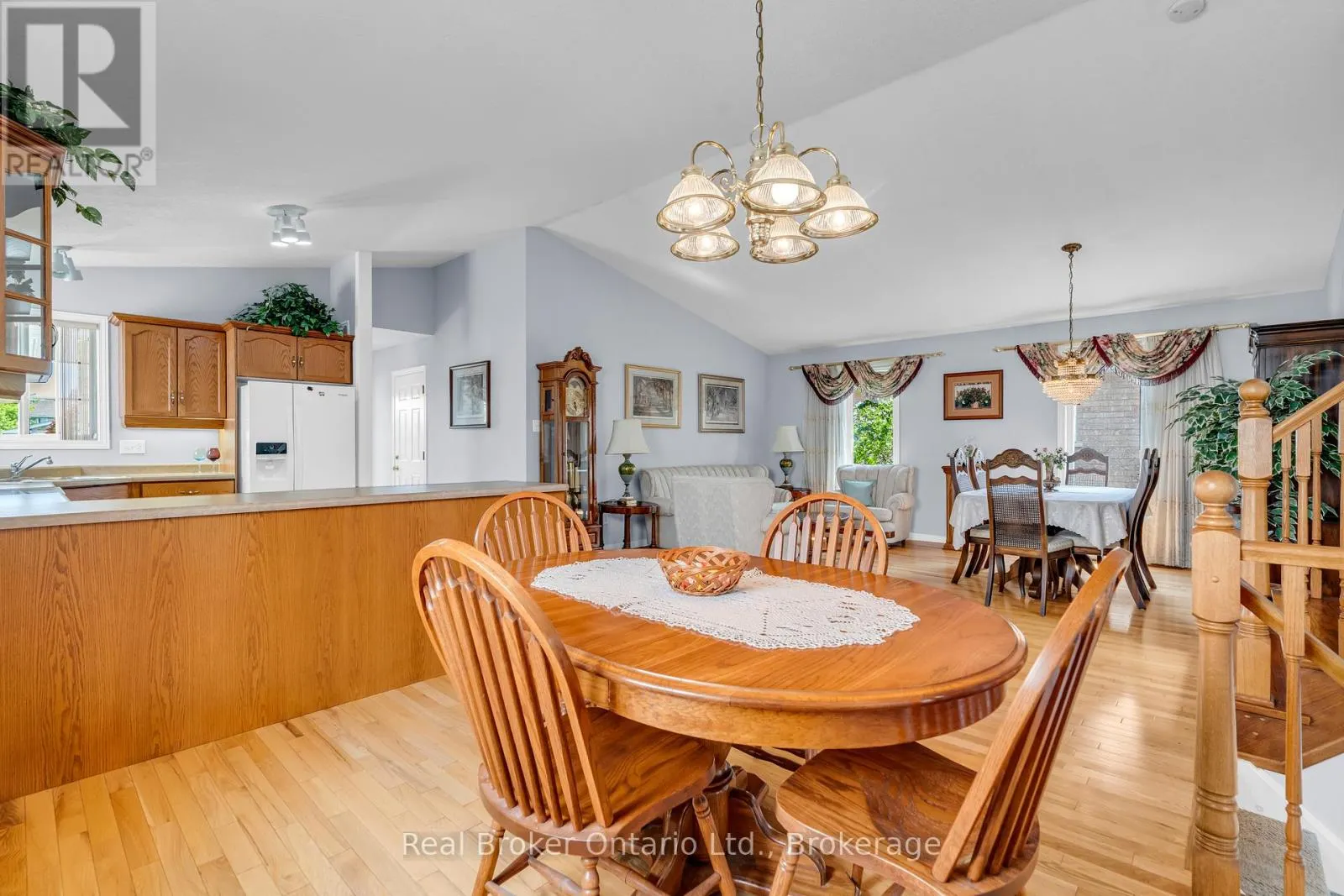 37 BORLAND DRIVE