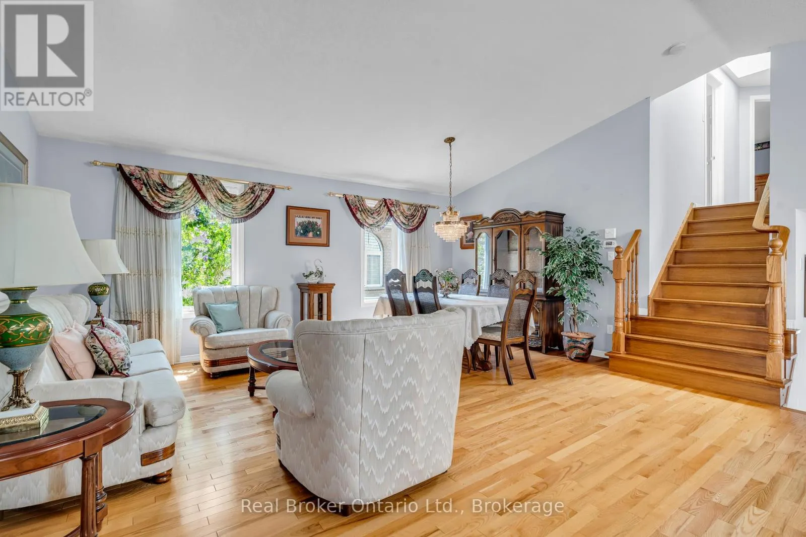 37 BORLAND DRIVE