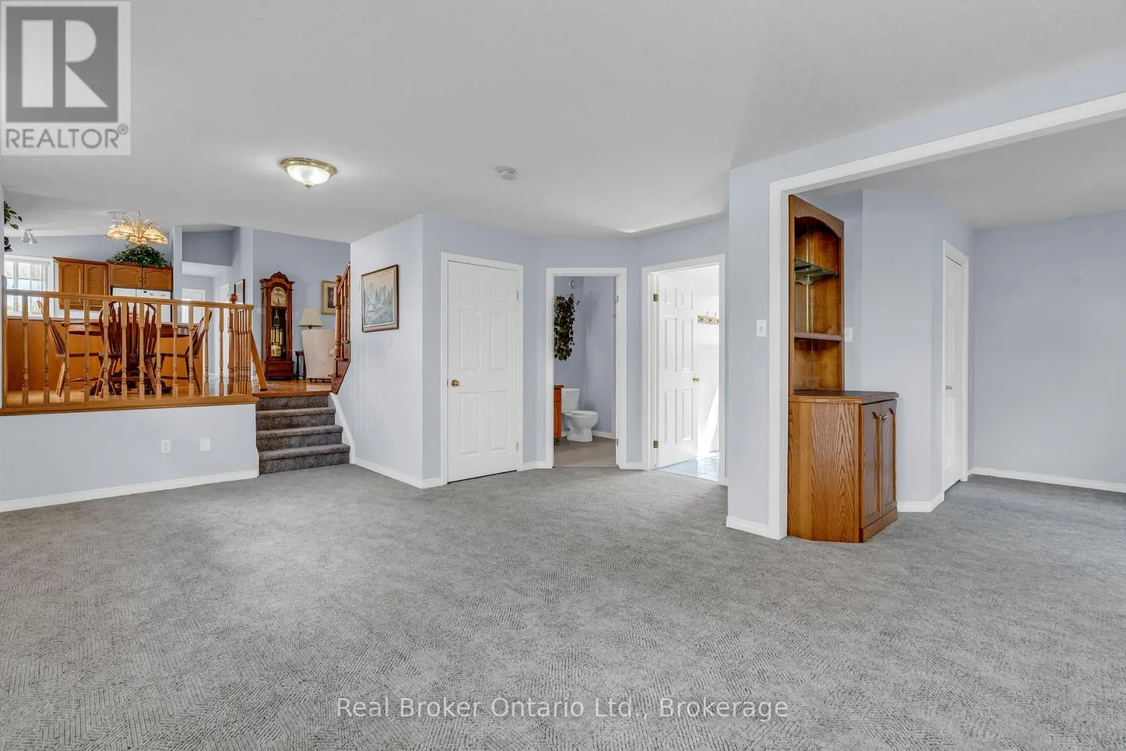 37 BORLAND DRIVE