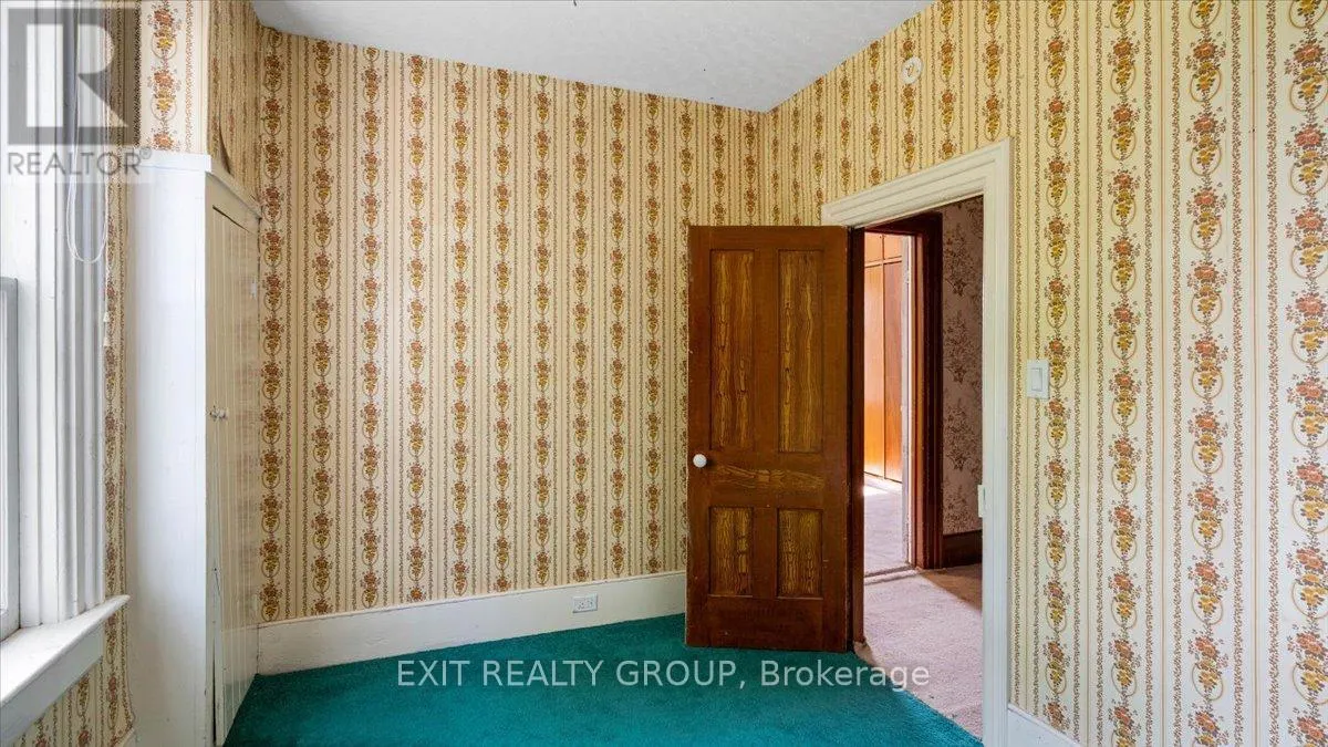 837 CASEY ROAD