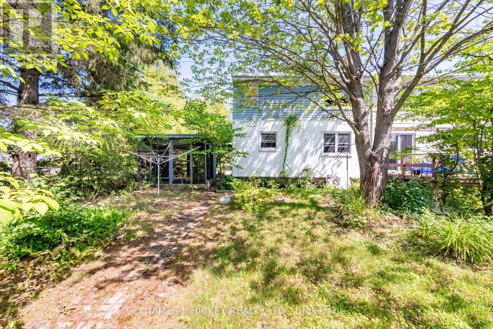 123 ALGONQUIN STREET