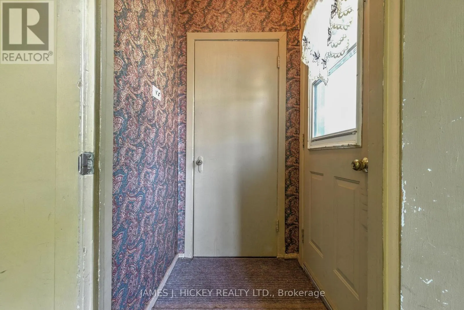123 ALGONQUIN STREET