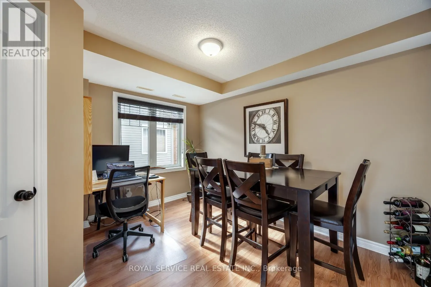 301 - 235 RUTTAN TERRACE, #301