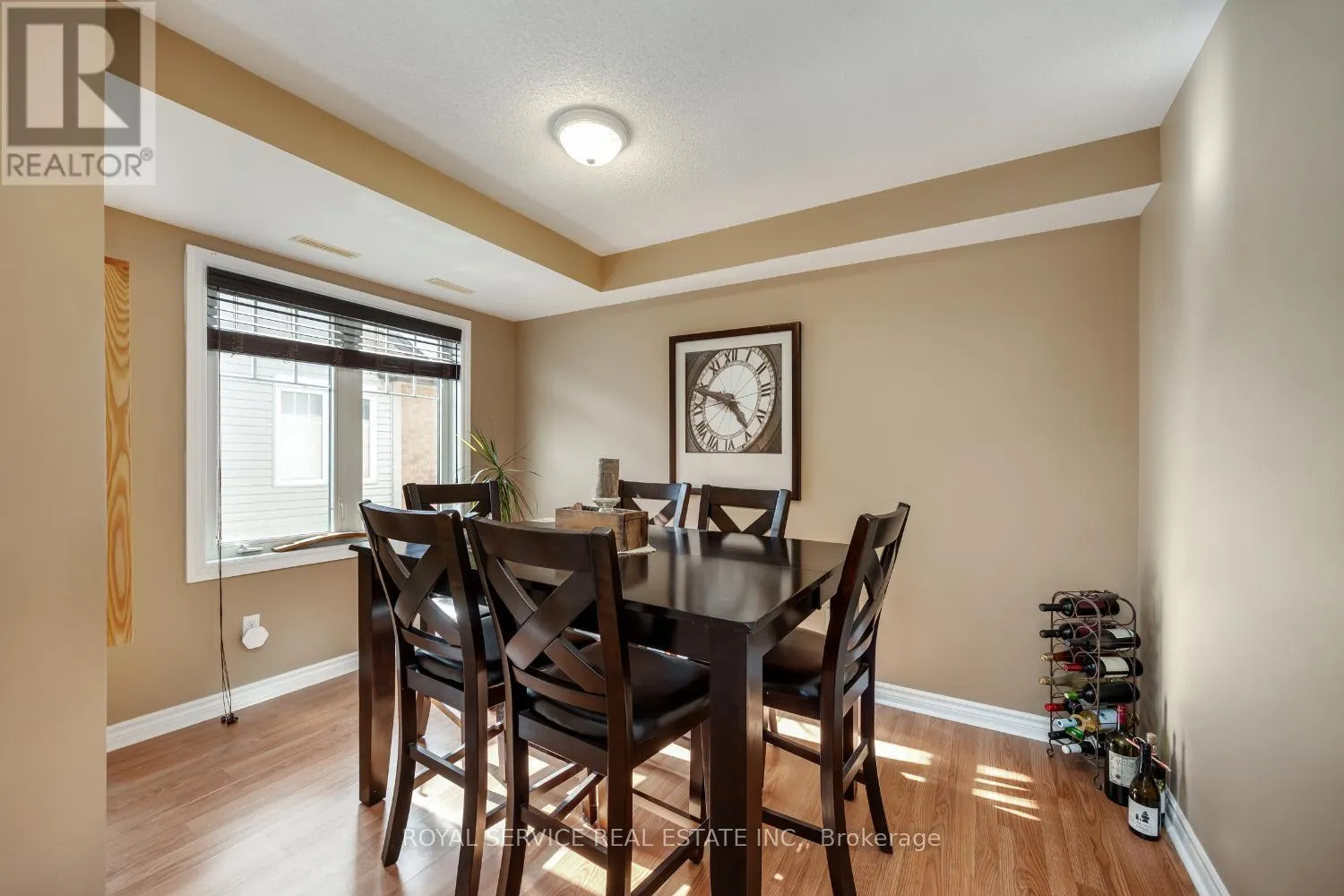 301 - 235 RUTTAN TERRACE, #301