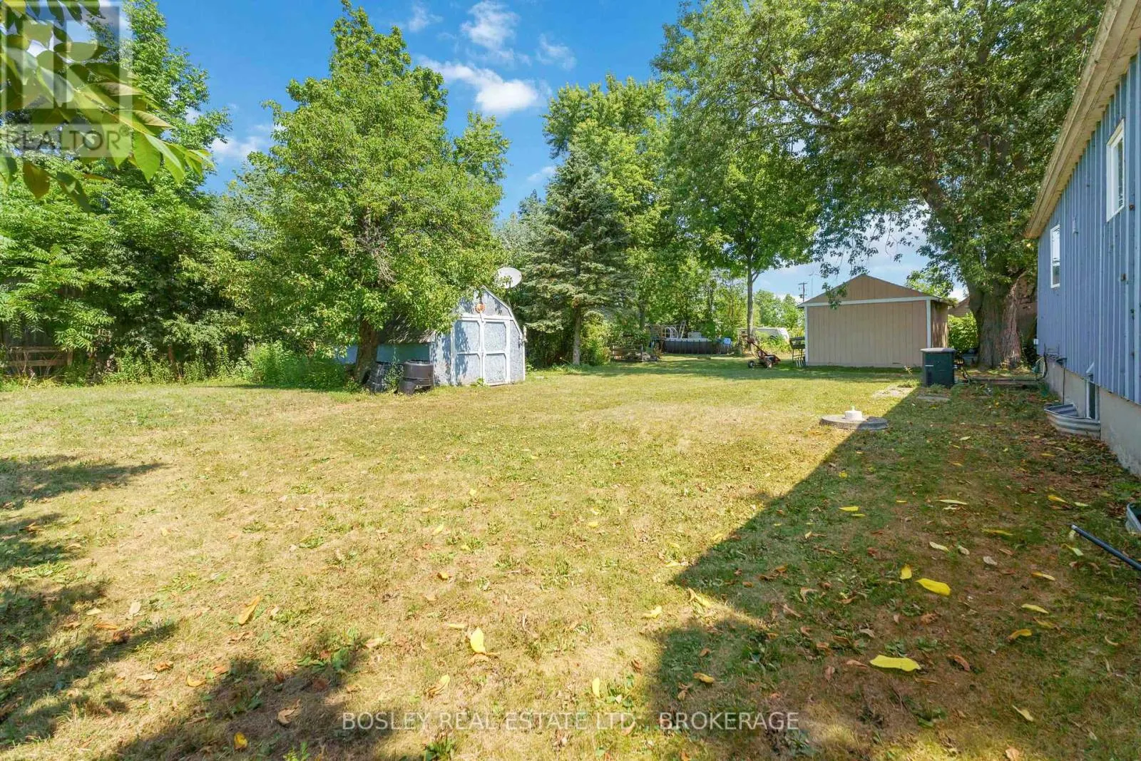 557 EDGEWATER PLACE