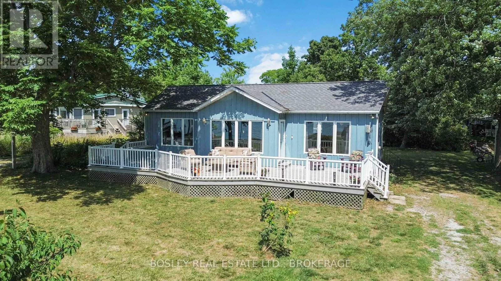 557 EDGEWATER PLACE