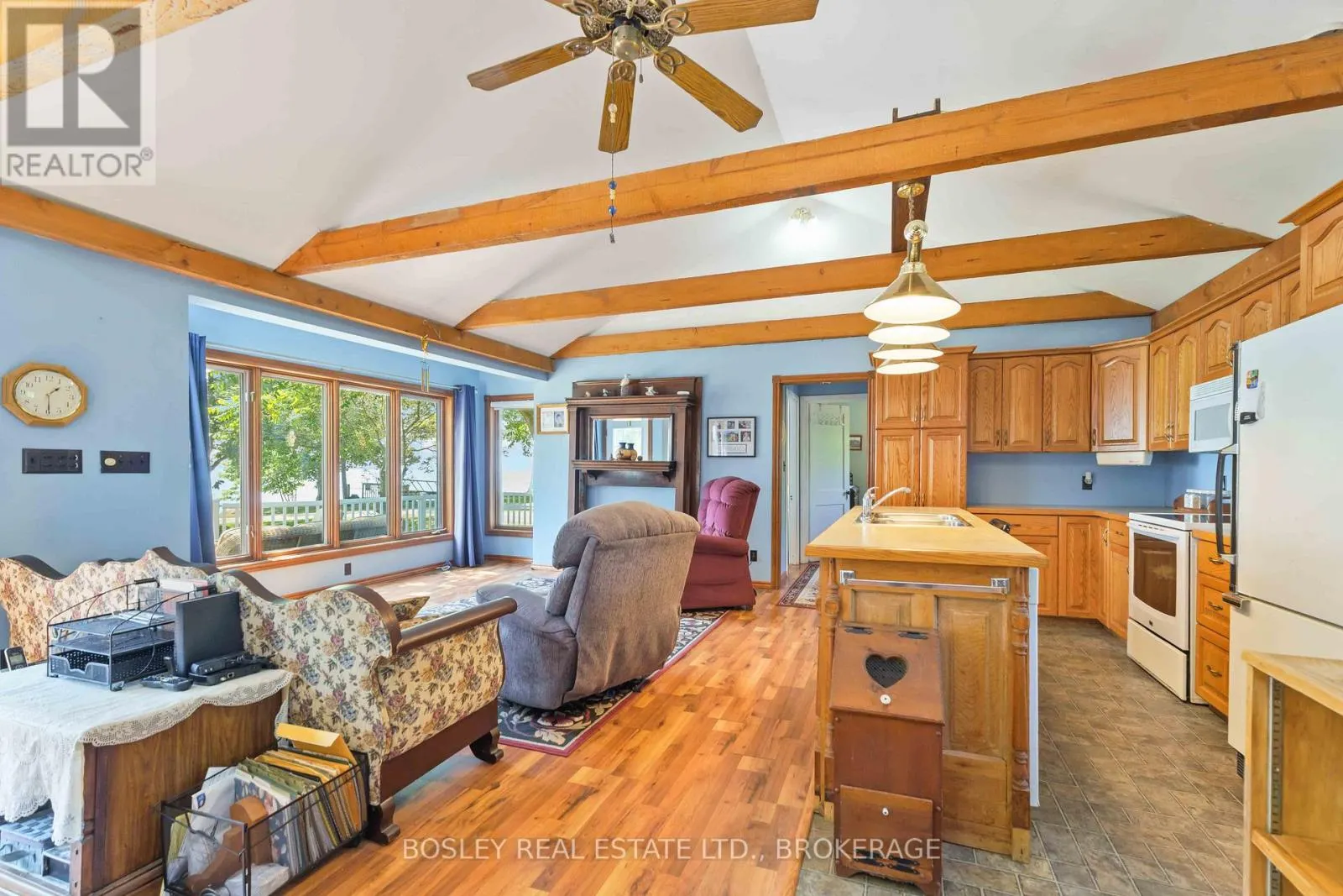 557 EDGEWATER PLACE