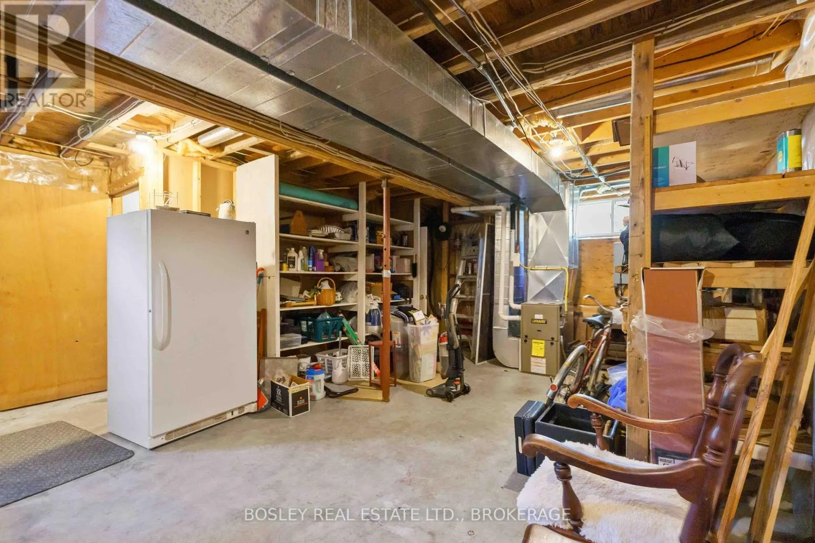 557 EDGEWATER PLACE