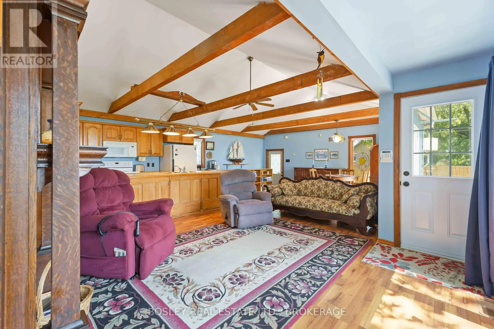 557 EDGEWATER PLACE