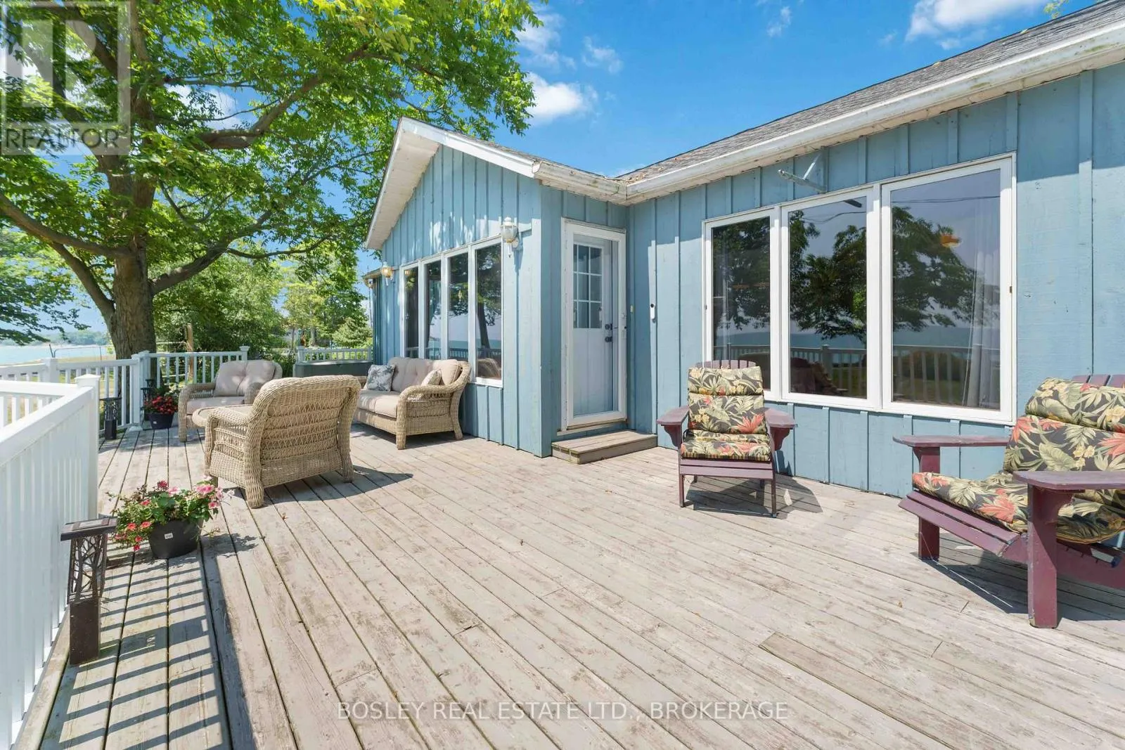557 EDGEWATER PLACE