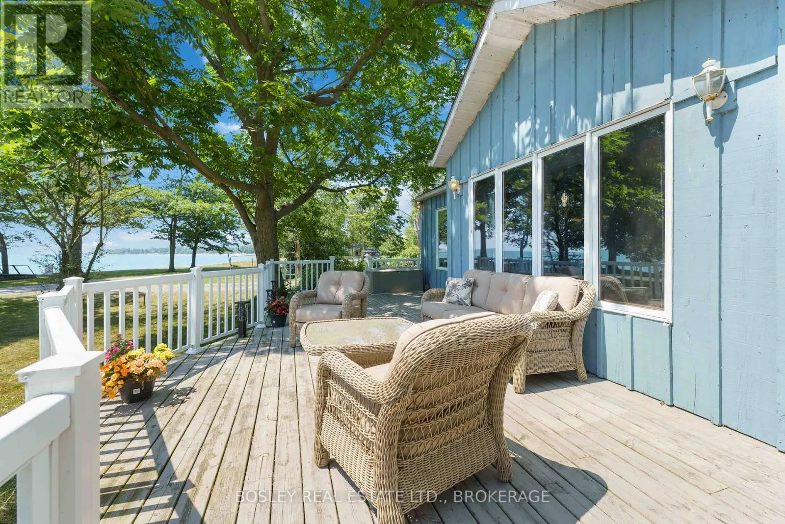 557 EDGEWATER PLACE