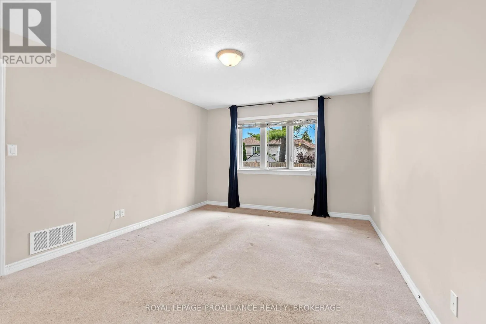 29 ELLESMEER AVENUE