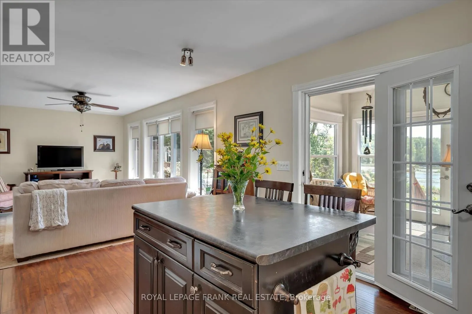 187 RIVER LANE